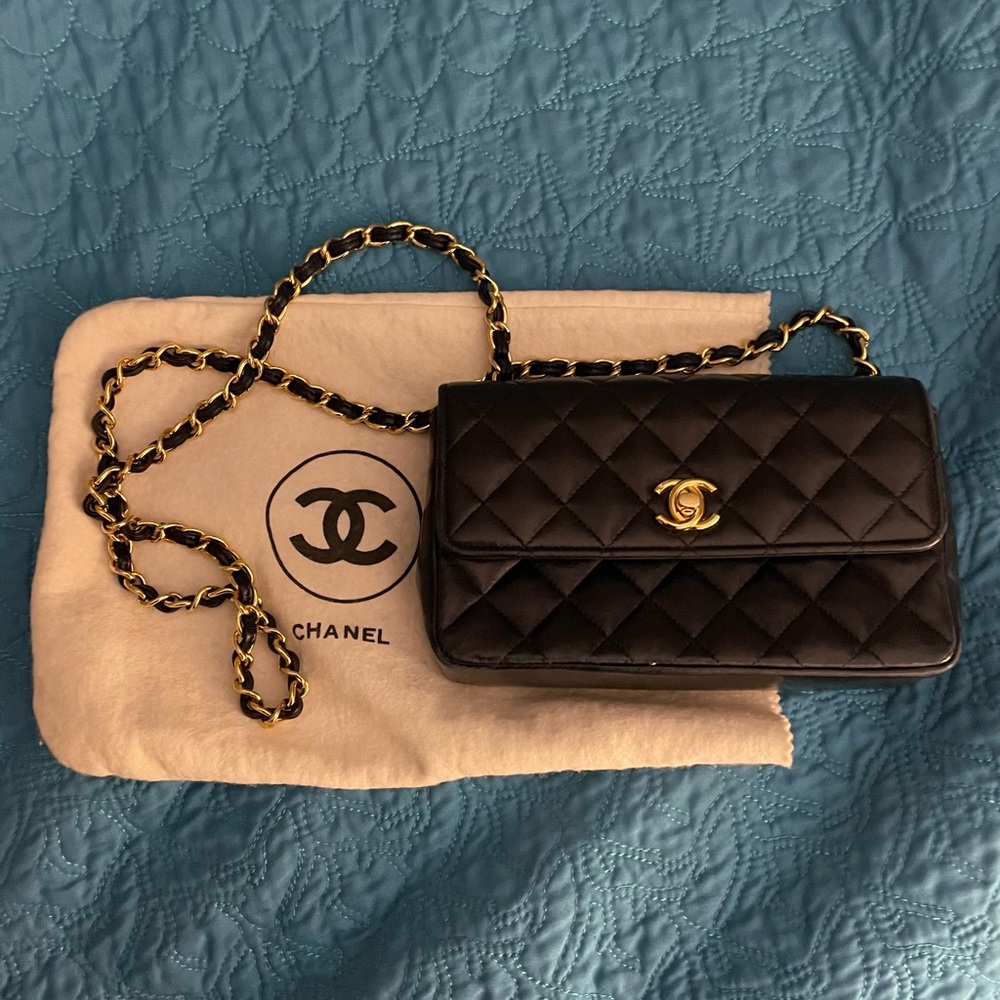 Vintage CHANEL Bag